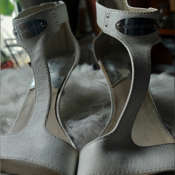 Michael Kors MK white sandal wooden high heel - Picture 3 of 5